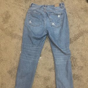 American Eagle Comfort Stretch Waistband Mom Jeans